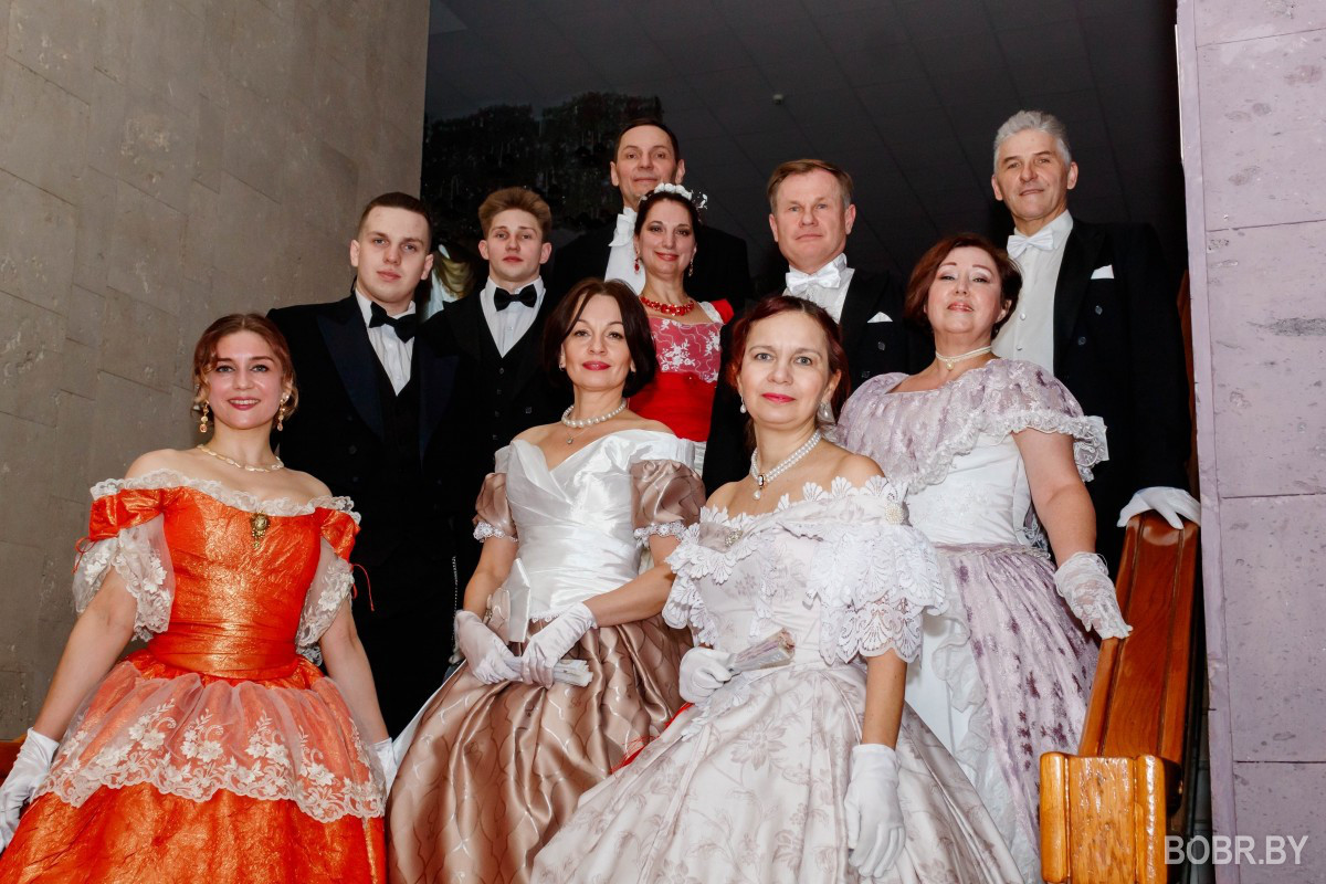 Бобруйский театр приглашает на Сретенский бал