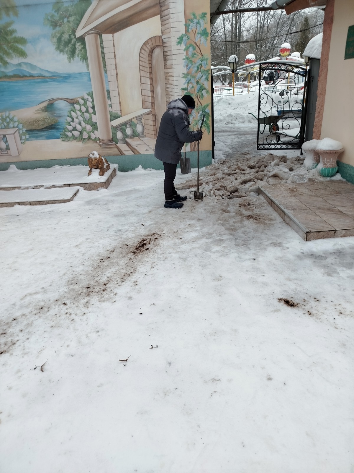 Администрация отчиталась о санитарном дне, жители – о проблемах с передвижением в Ленинском районе Администрация отчиталась о санитарном дне, жители – о проблемах с передвижением в Ленинском районе