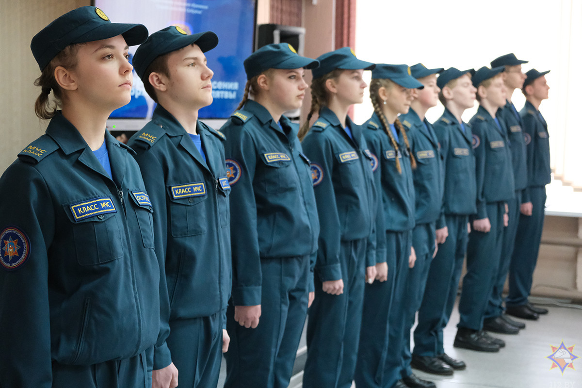 В средней школе №24  прошло торжественное посвящение в спасатели