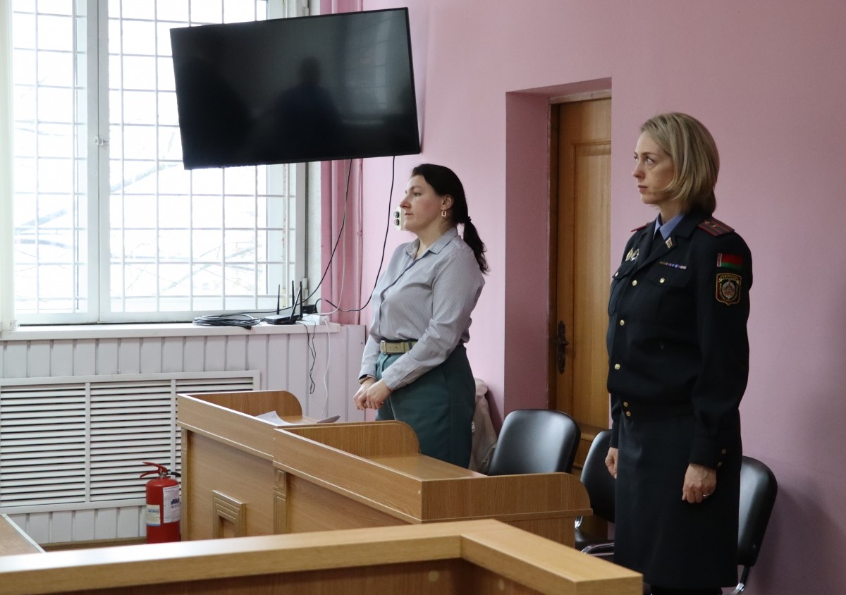 Зал суда вместо отсрочки: в Бобруйске подросток отправился под стражу