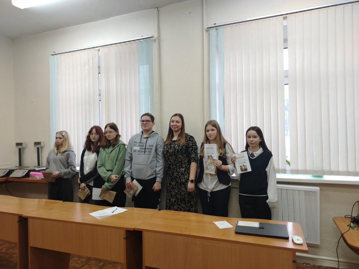 Школьники Бобруйска соревновались в торговом мастерстве на конкурсе &laquo;BobrSkills&raquo;