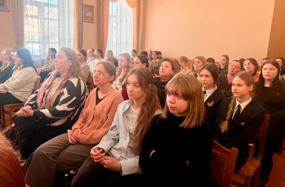 В Георгиевском храме Бобруйска состоялся молодежный образовательный форум