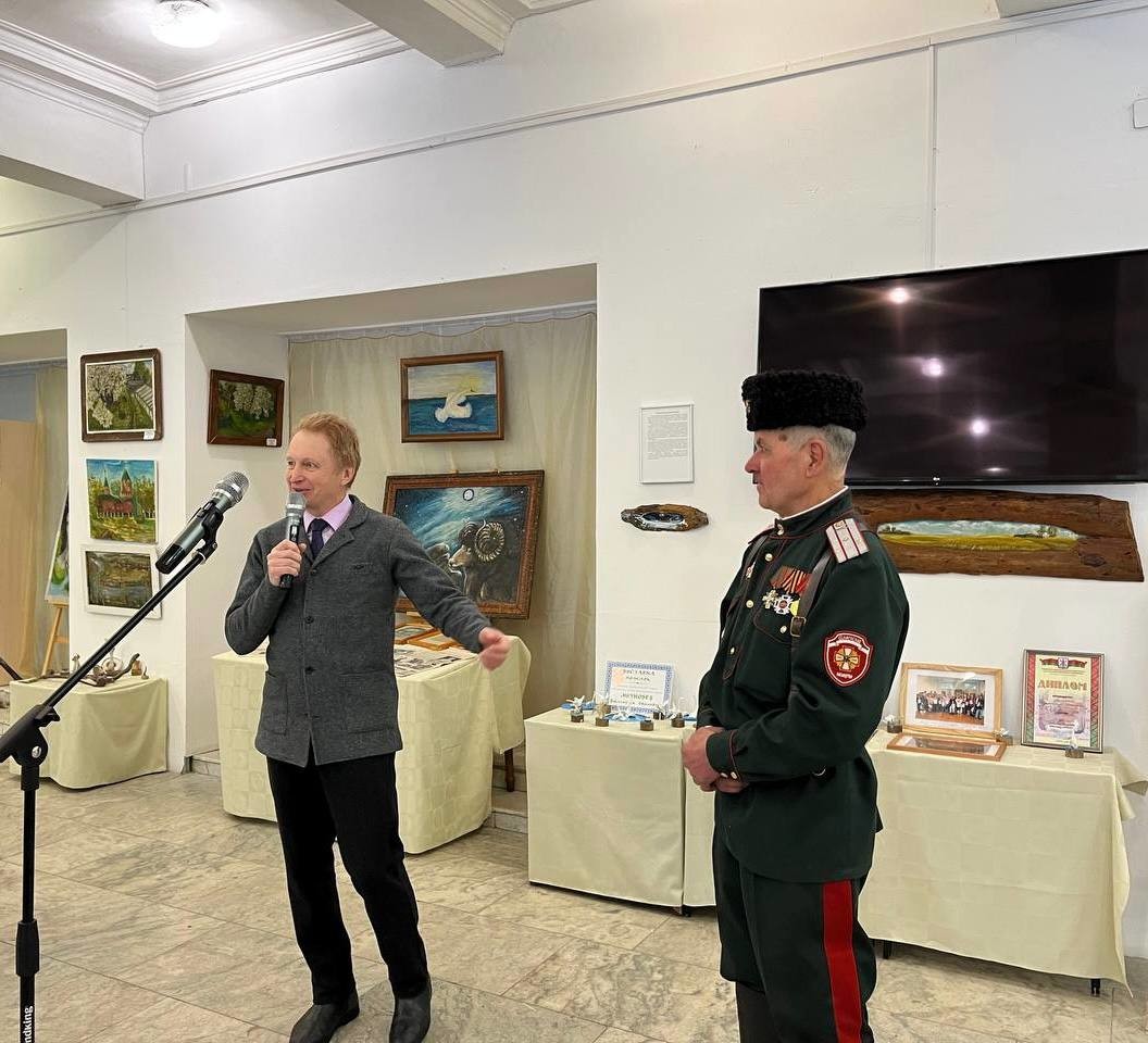 Чудеса из обыденных вещей: в Бобруйске открылась выставка Валентина Михновца Чудеса из обыденных вещей: в Бобруйске открылась выставка Валентина Михновца