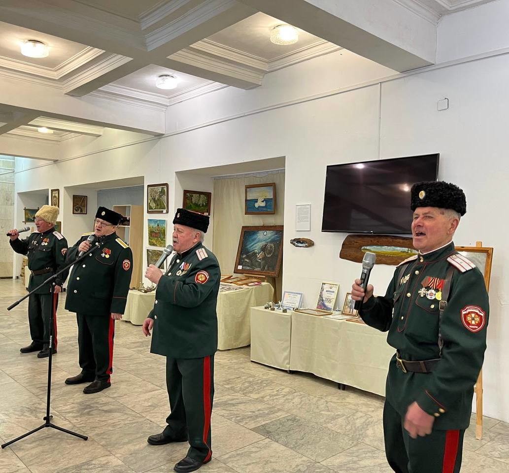 Чудеса из обыденных вещей: в Бобруйске открылась выставка Валентина Михновца Чудеса из обыденных вещей: в Бобруйске открылась выставка Валентина Михновца