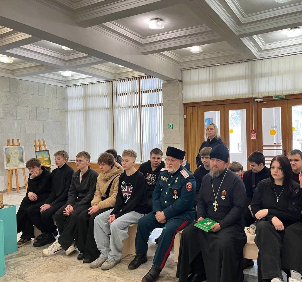 Чудеса из обыденных вещей: в Бобруйске открылась выставка Валентина Михновца Чудеса из обыденных вещей: в Бобруйске открылась выставка Валентина Михновца