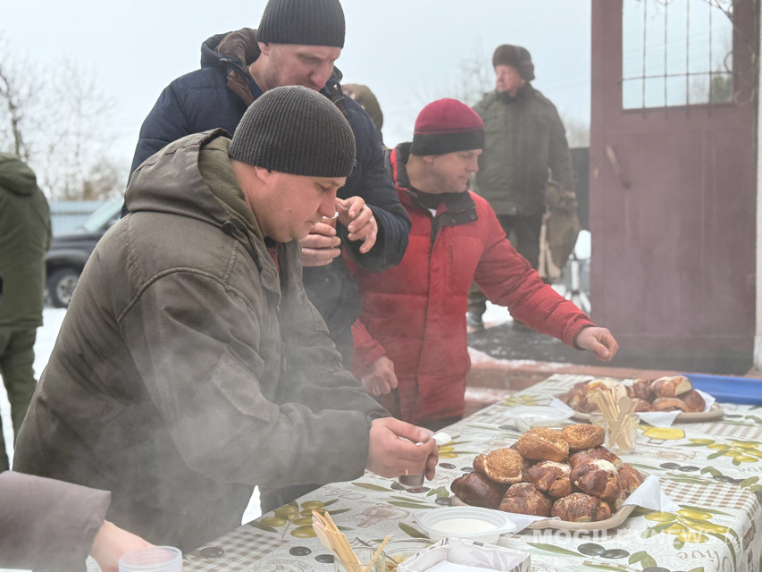 Работники Бобруйского лесхоза получили поздравления от министра