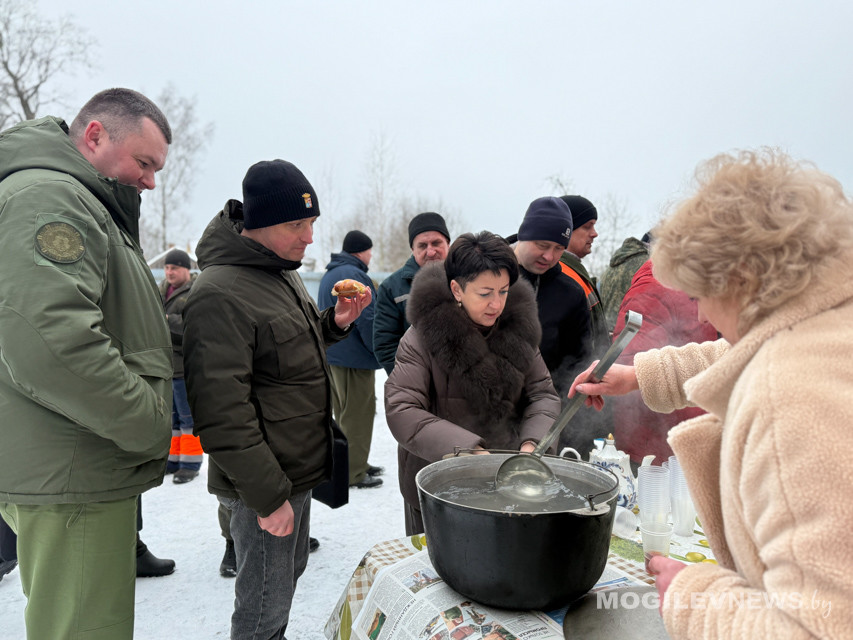 Работники Бобруйского лесхоза получили поздравления от министра