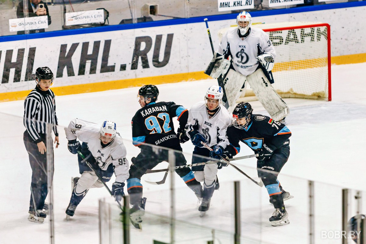 Динамо-Шинник проиграл Динамо СПб 