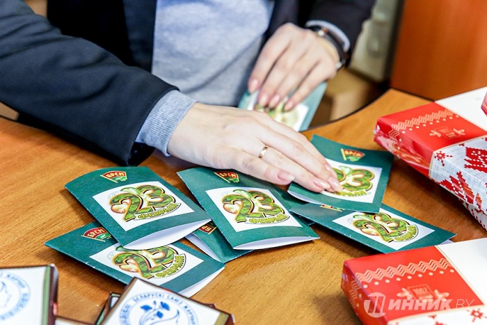 &laquo;Белшина&raquo; отправила подарки в войсковые части. Кто адресат?