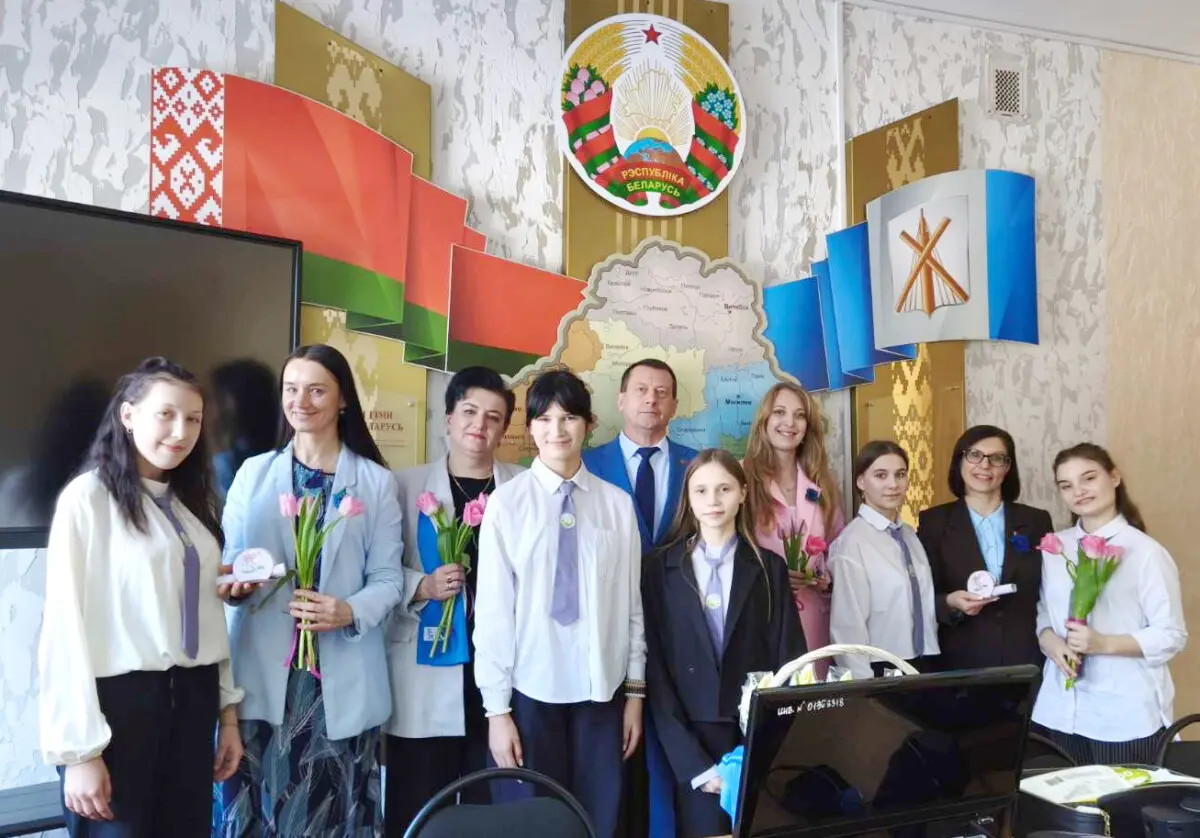 &laquo;Белорусский союз женщин&raquo; провел мастер-класс по красоте для воспитанниц Каменской школы-интерната