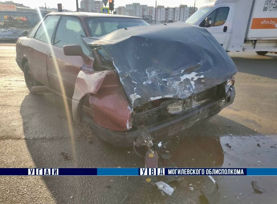 ДТП на перекрестке Генерала Батова и Днепровской Флотилии: травмирован ребенок