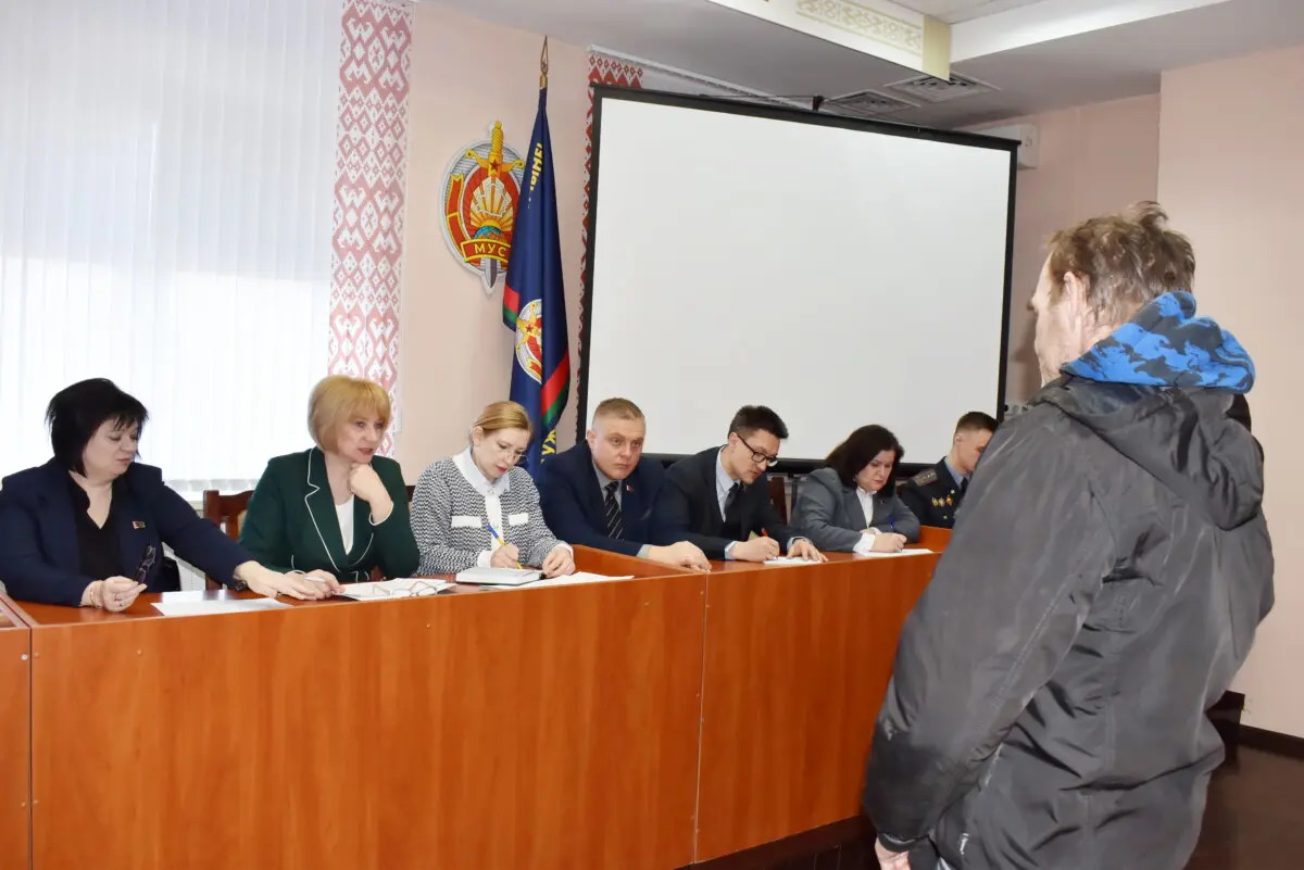 Отсутствие инициативы и социальная безответственность: в Бобруйском районе комиссия разбиралась с причинами безработицы