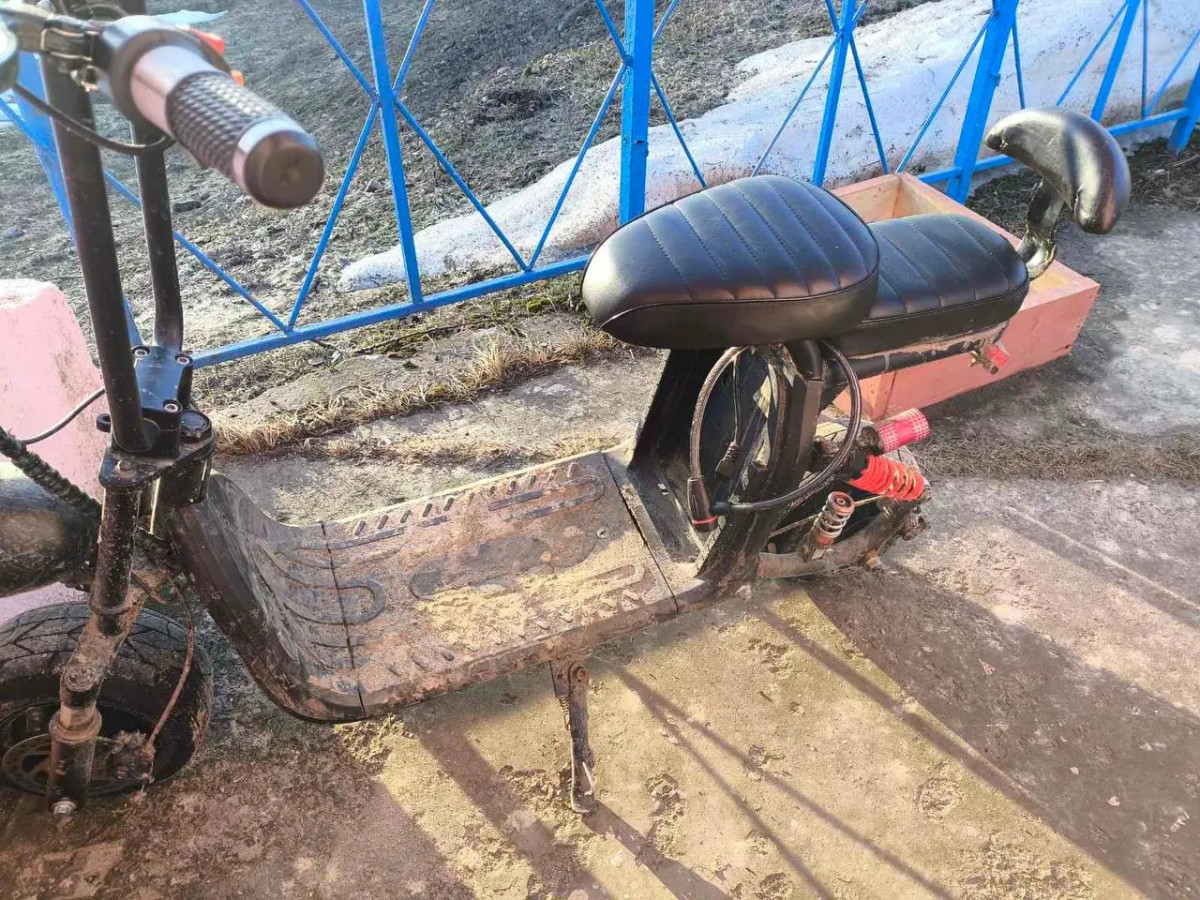 В Бобруйском районе ищут хозяина забытого электросамоката