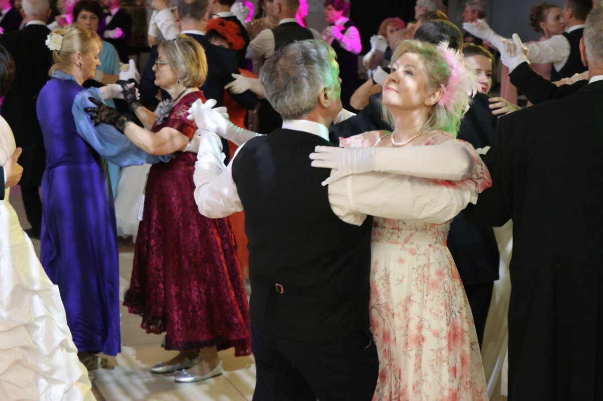 Бобруйчане стали частью исторического бала в Могилеве Бобруйчане стали частью исторического бала в Могилеве