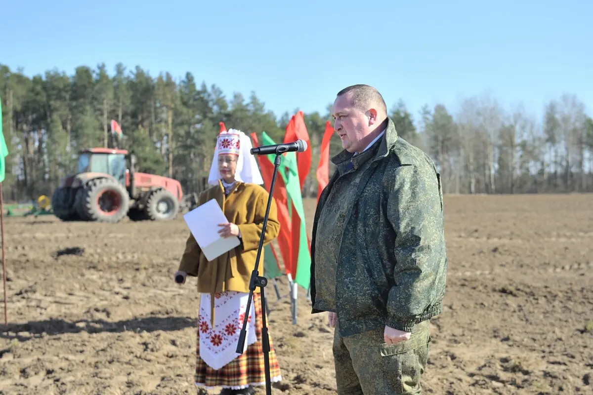 На Бобруйщине дан массовый старт посевной