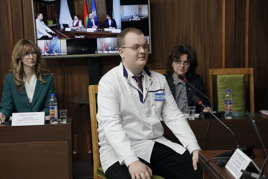 Бобруйчанка Анастасия Хрипунова выбрала Минск: выпускники ГомГМУ получили путевки на рабочие места