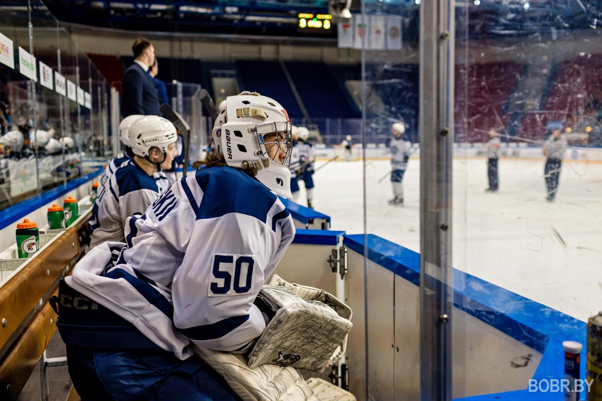 Динамо-Шинник уступил «Динамо-Карелия»: 3:4 Динамо-Шинник уступил «Динамо-Карелия»: 3:4