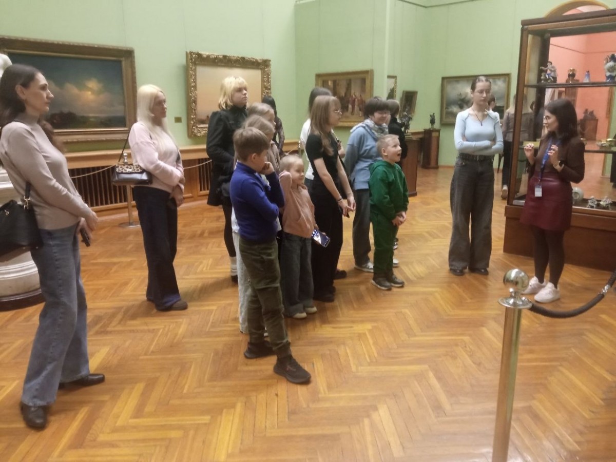 Юные художники Бобруйской ИЗО-студии &laquo;Радуга&raquo; в гостях в Национальном художественном музее РБ