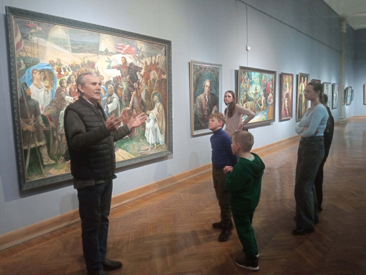 Юные художники Бобруйской ИЗО-студии &laquo;Радуга&raquo; в гостях в Национальном художественном музее РБ