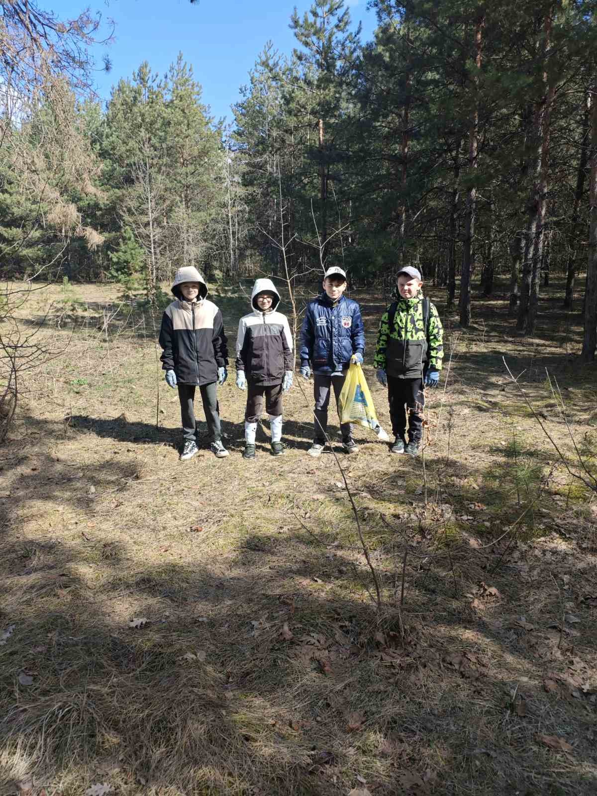 Субботник с пользой для района провели учащиеся Айкидо из Киселевич