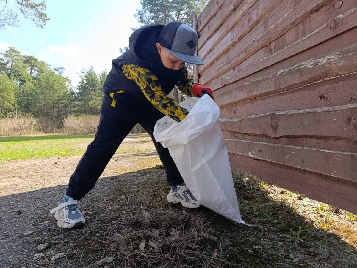 Субботник с пользой для района провели учащиеся Айкидо из Киселевич