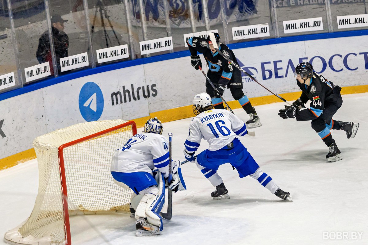&laquo;Динамо-Шинник&raquo; впервые в истории вышел в четвертьфинал Кубка Харламова