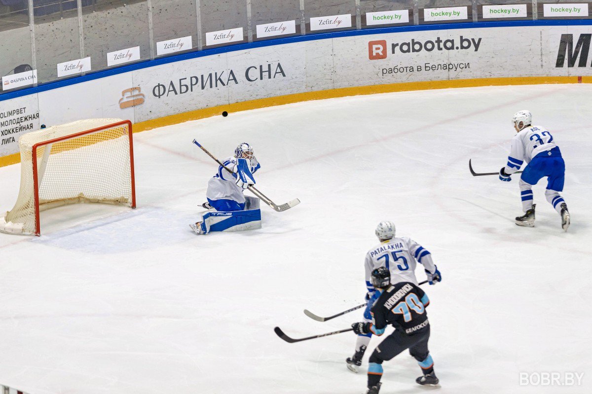 &laquo;Динамо-Шинник&raquo; впервые в истории вышел в четвертьфинал Кубка Харламова