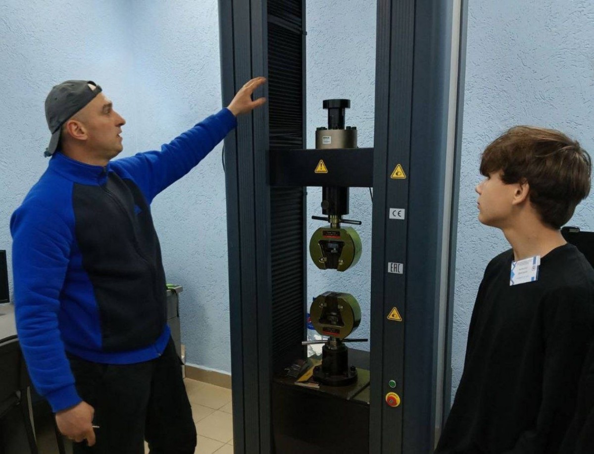 Школьники побывали в БГМТК на дне открытых дверей