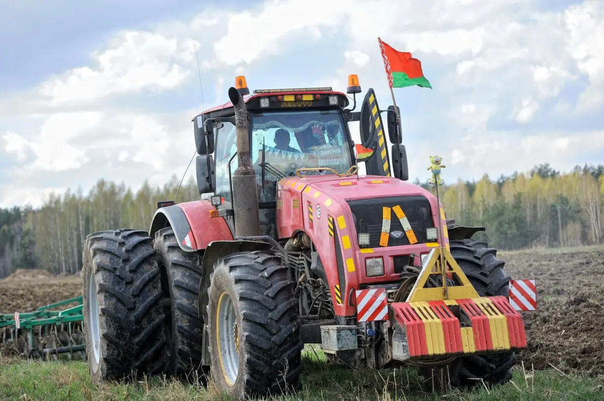Работа, которая греет душу: в агрокомбинате &laquo;Бобруйский&raquo; продолжается сев яровых
