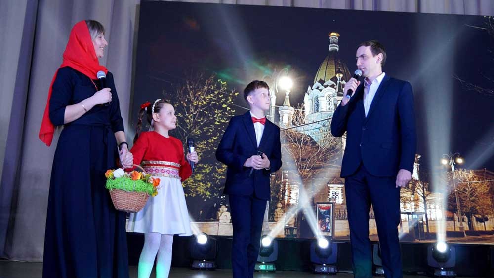 15 апреля приход Георгиевского храма и творческие коллективы ЦДОДиМ провели для жителей Бобруйска Пасхальный концерт
