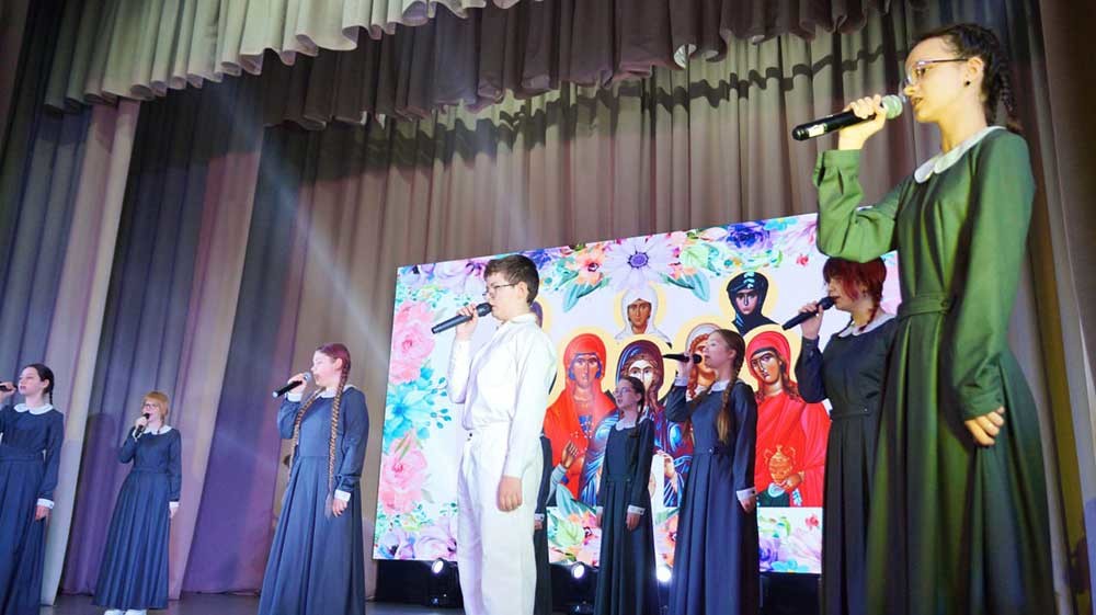 15 апреля приход Георгиевского храма и творческие коллективы ЦДОДиМ провели для жителей Бобруйска Пасхальный концерт