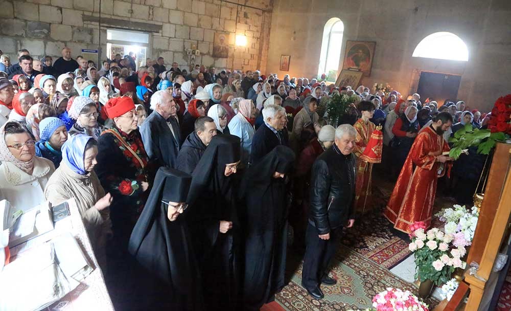 Епископ Бобруйский Серафим возглавил престольное торжество в мужском монастыре Прощанская пустынь