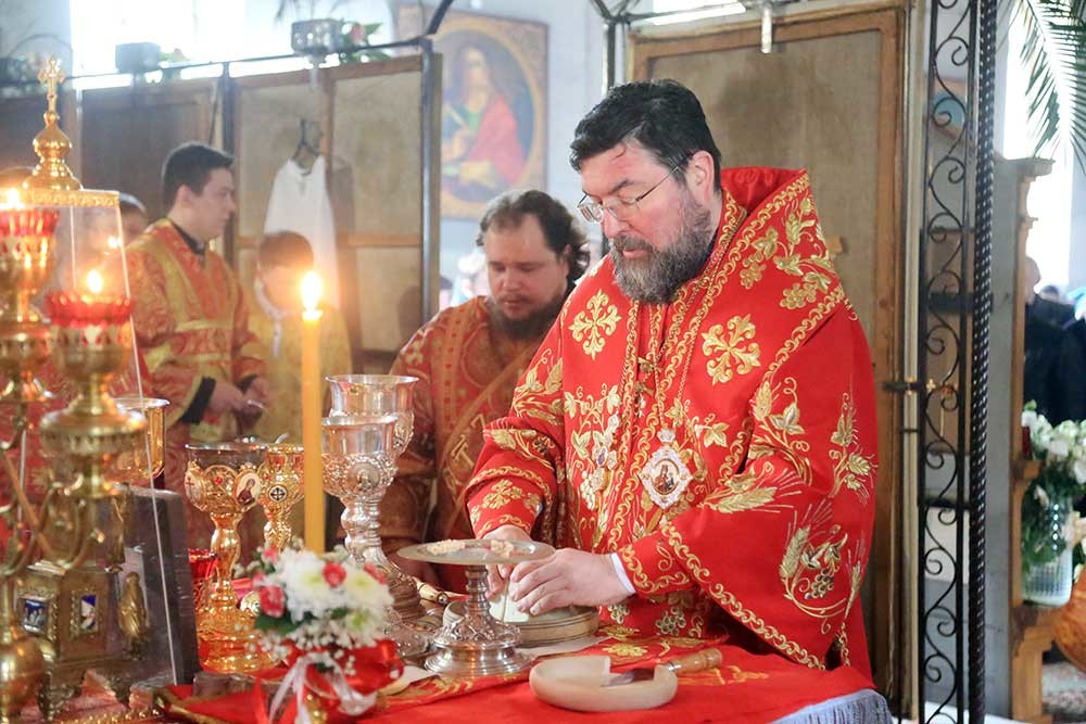 Епископ Бобруйский Серафим возглавил престольное торжество в мужском монастыре Прощанская пустынь