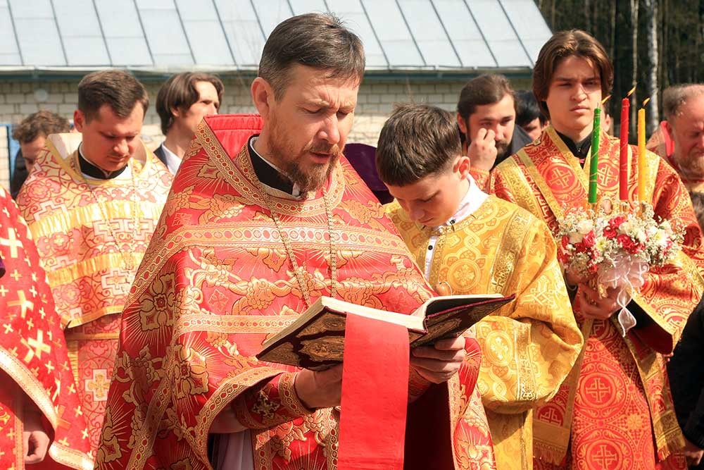 Епископ Бобруйский Серафим возглавил престольное торжество в мужском монастыре Прощанская пустынь