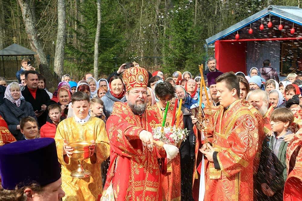 Епископ Бобруйский Серафим возглавил престольное торжество в мужском монастыре Прощанская пустынь