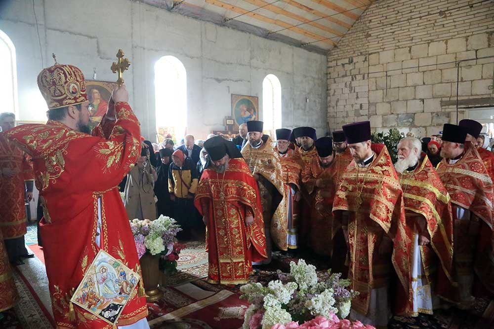 Епископ Бобруйский Серафим возглавил престольное торжество в мужском монастыре Прощанская пустынь