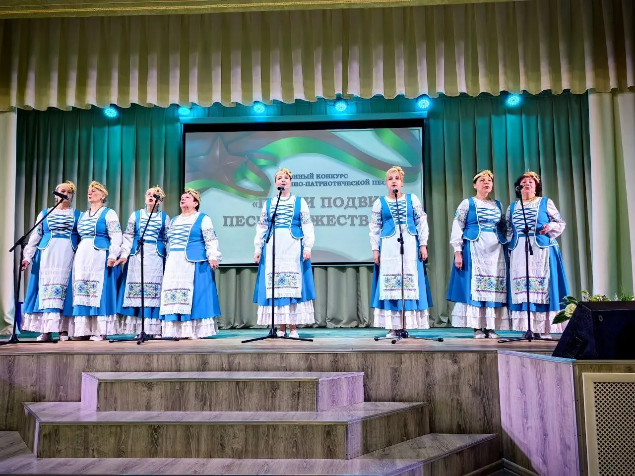 В Бобруйском районном Центре культуры прошли конкурсы военно-патриотической песни и чтецов