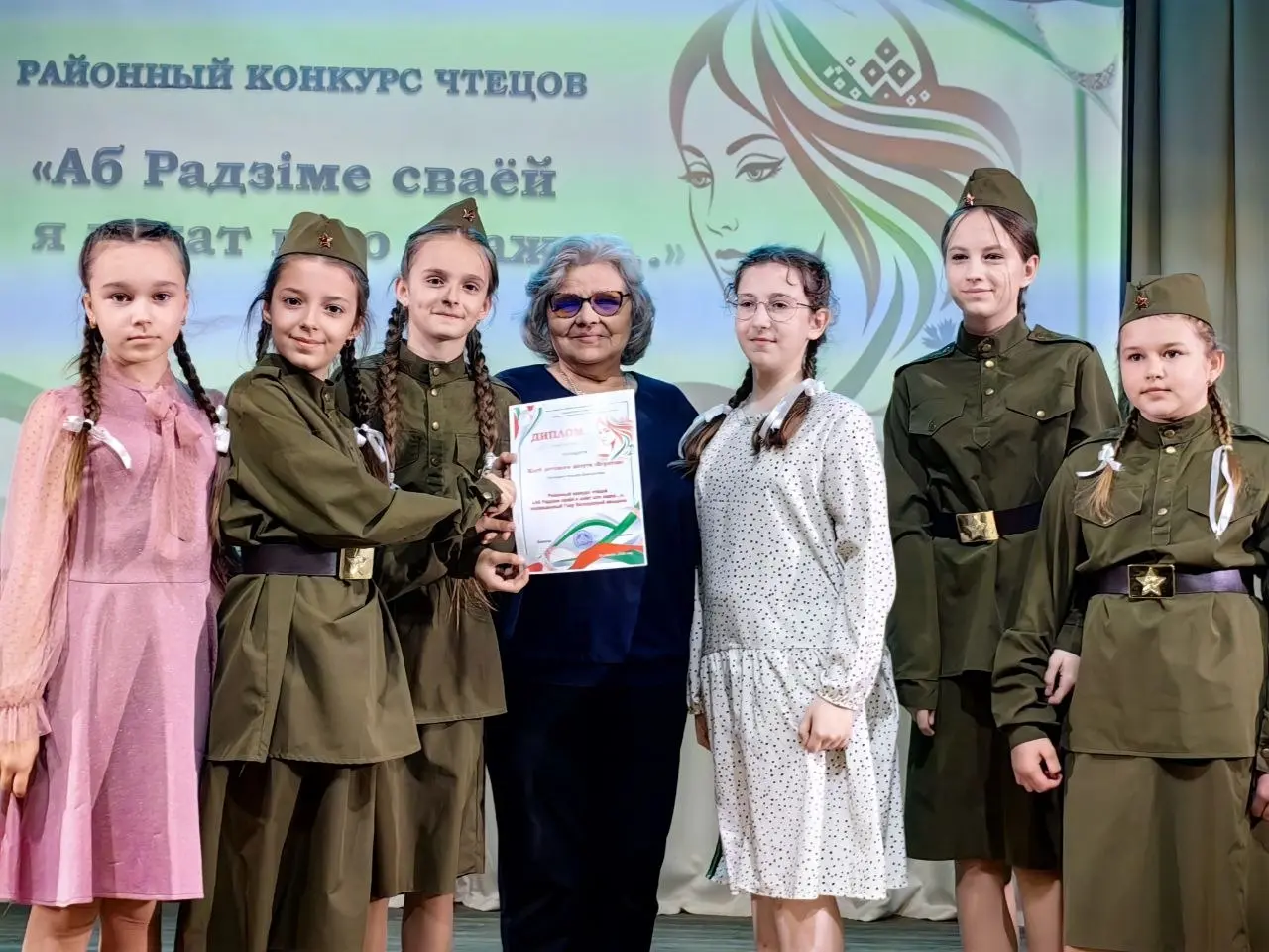 В Бобруйском районном Центре культуры прошли конкурсы военно-патриотической песни и чтецов