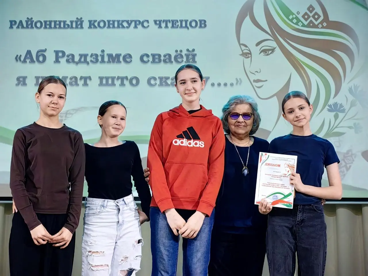 В Бобруйском районном Центре культуры прошли конкурсы военно-патриотической песни и чтецов