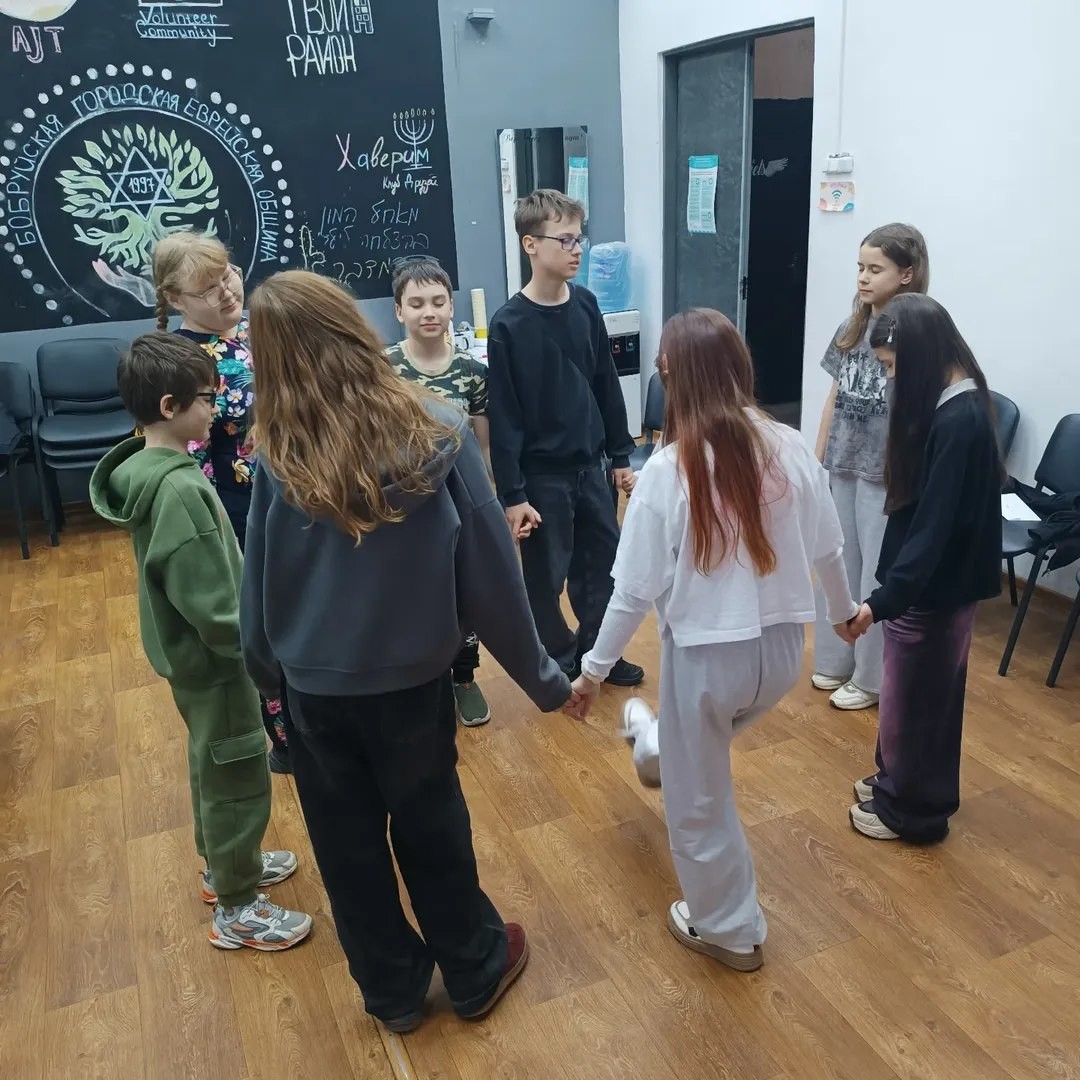 Юные прихожане бобруйской еврейской общины поучаствовали в тренинге &laquo;Улучшаем пространство вокруг себя&raquo; в рамках программы AJT Junior