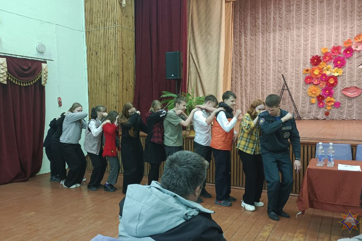 Спасатели Бобруйщины провели сельский сход в деревне Осово