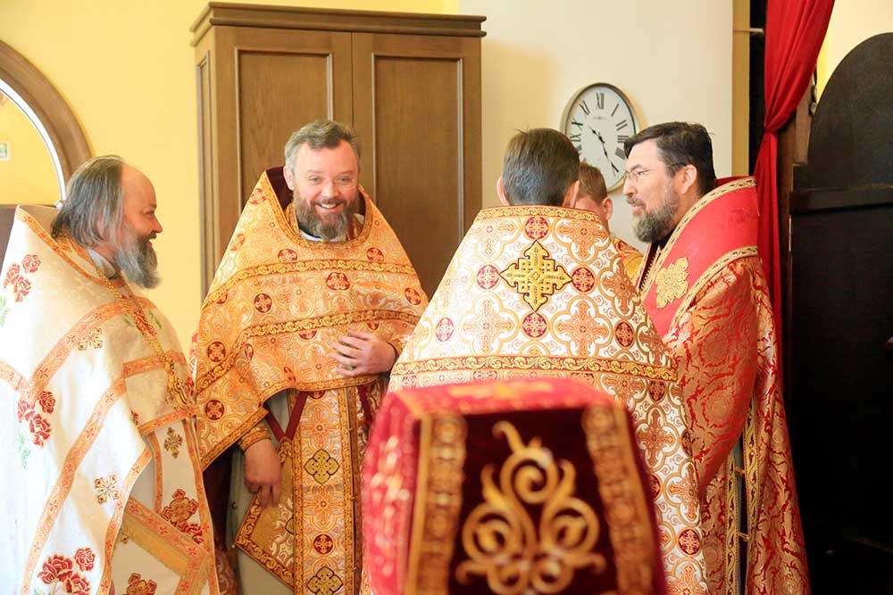 В кафедральном соборе Бобруйска прошла литургия в честь 19-й годовщины архиерейской хиротонии епископа Серафима