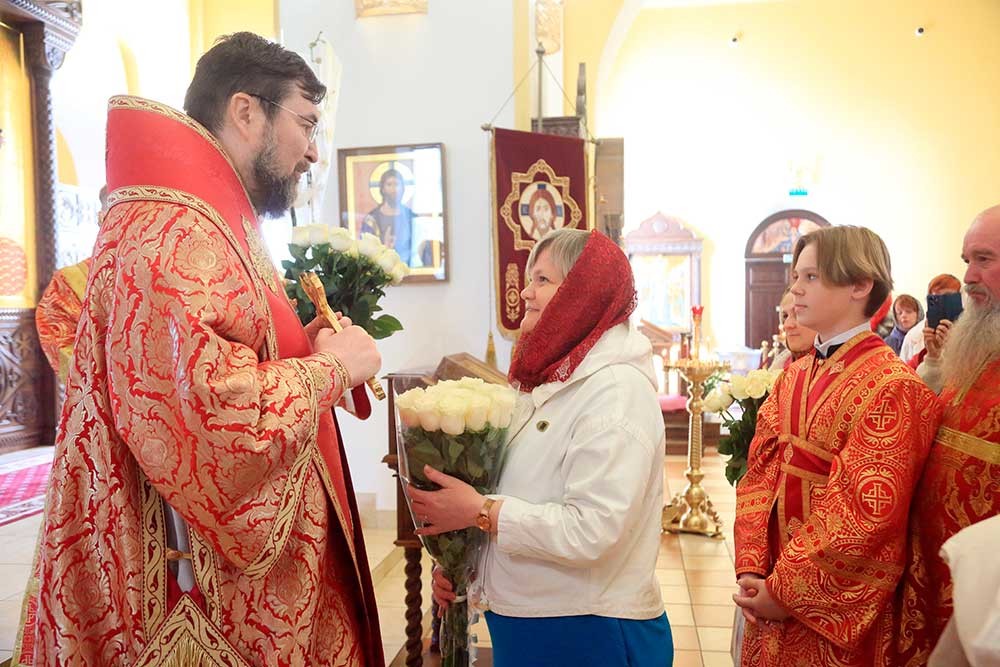 В кафедральном соборе Бобруйска прошла литургия в честь 19-й годовщины архиерейской хиротонии епископа Серафима