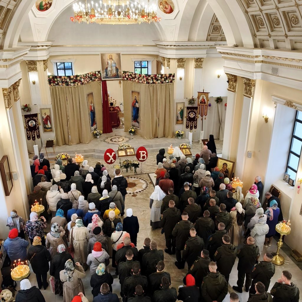 Престольный праздник в Бобруйске: в Мироносицком монастыре почтили память святых жён-мироносиц 