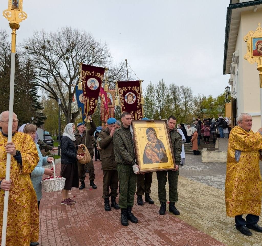 Престольный праздник в Бобруйске: в Мироносицком монастыре почтили память святых жён-мироносиц 
