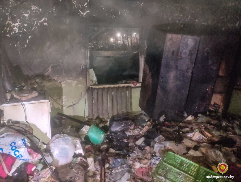 Житель Бобруйского района спалил дом, отогревая трубы газовой горелкой