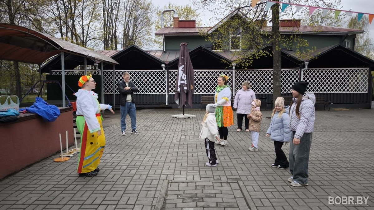 Первомайское открытие весенне-летнего сезона в городском парке Бобруйска