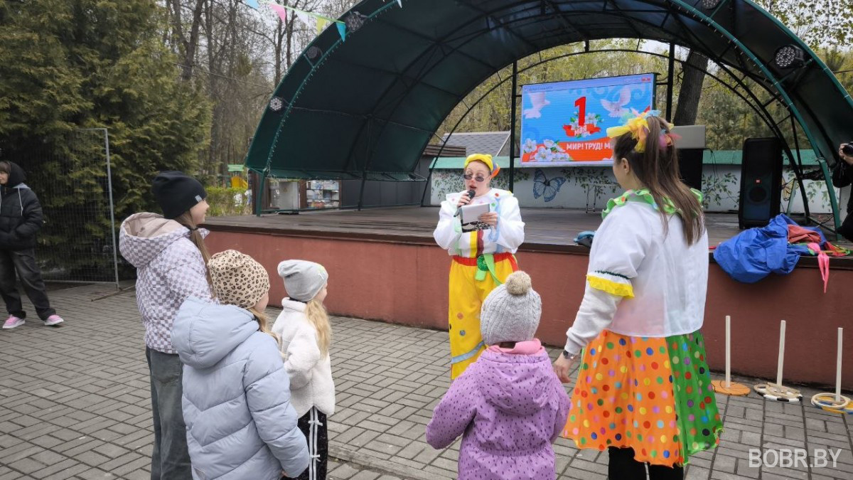 Первомайское открытие весенне-летнего сезона в городском парке Бобруйска