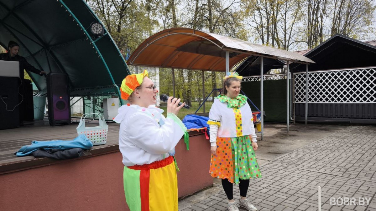 Первомайское открытие весенне-летнего сезона в городском парке Бобруйска