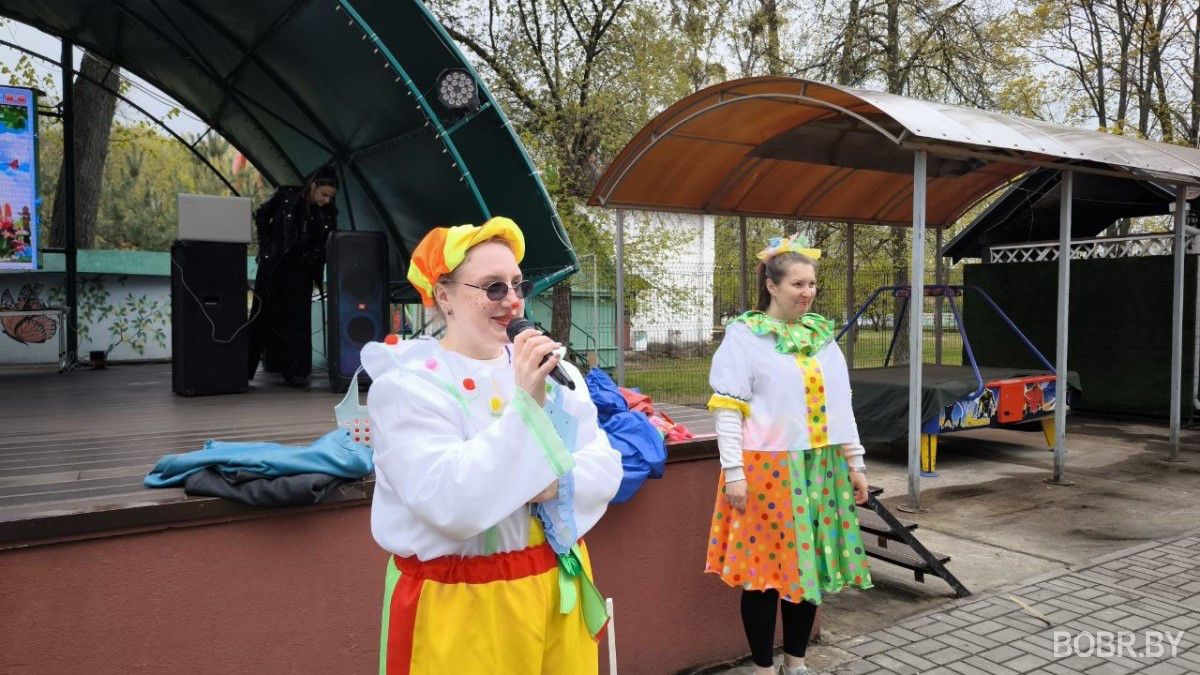 Первомайское открытие весенне-летнего сезона в городском парке Бобруйска